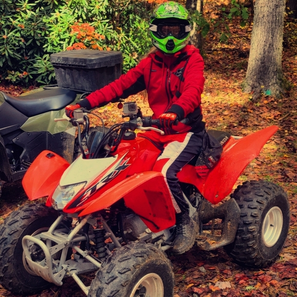 Meet your Posher, Amanda - Picture 14 of 15